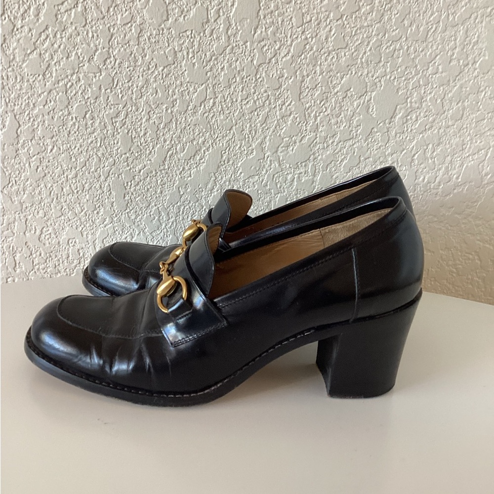 Vintage Gucci Heel Loafers Gold Horsebit Detail - Picture 4 of 9